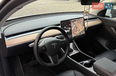 Внедорожник / Кроссовер Tesla Model Y 2020 в 