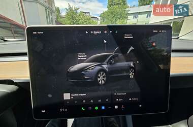 Позашляховик / Кросовер Tesla Model Y 2024 в 