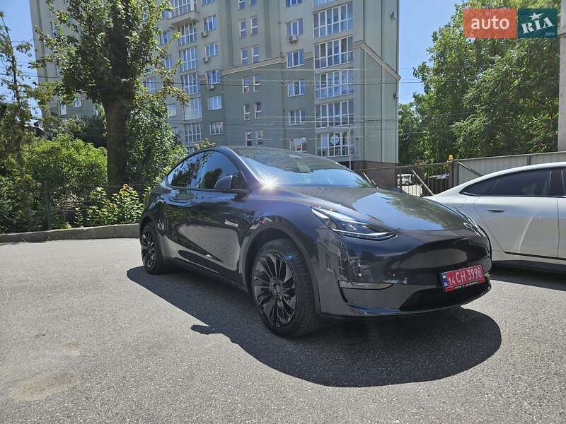 Позашляховик / Кросовер Tesla Model Y 2024 в Тернополі