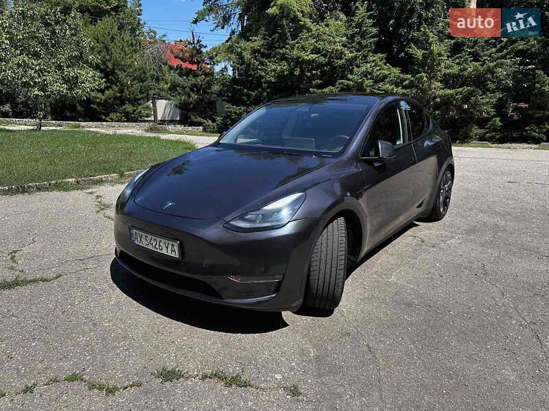 Позашляховик / Кросовер Tesla Model Y 2024 в Харкові