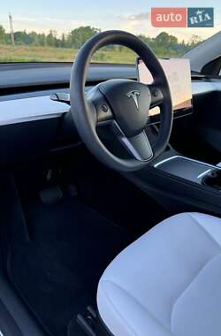 Внедорожник / Кроссовер Tesla Model Y 2023 в 