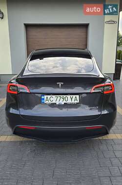 Внедорожник / Кроссовер Tesla Model Y 2024 в 