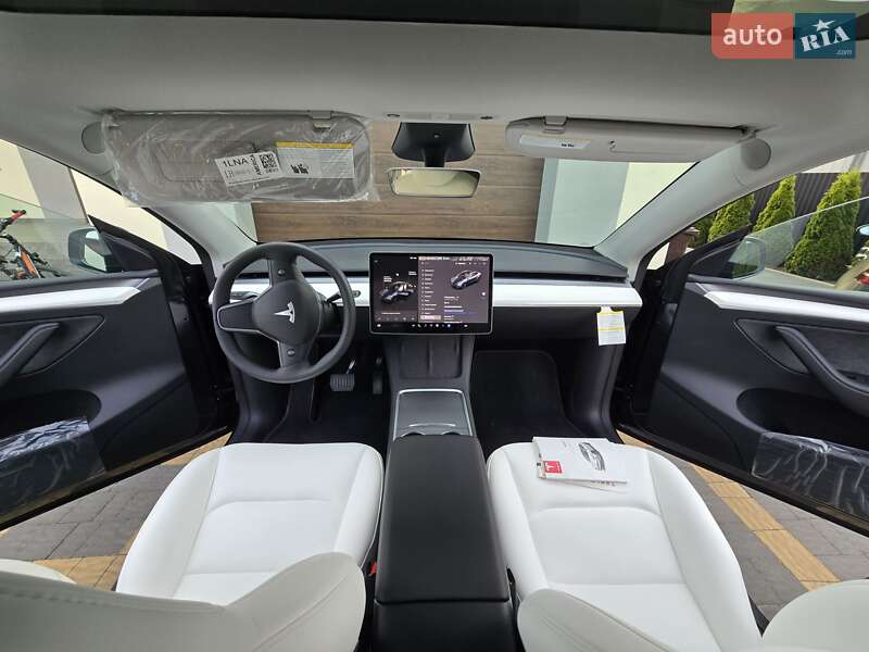 Позашляховик / Кросовер Tesla Model Y 2024 в Рованцях
