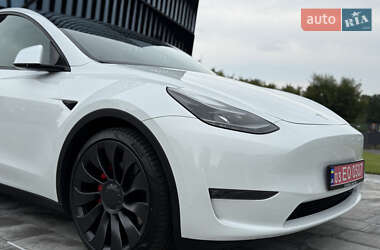 Внедорожник / Кроссовер Tesla Model Y 2023 в 