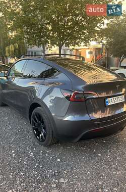 Внедорожник / Кроссовер Tesla Model Y 2023 в Киеве
