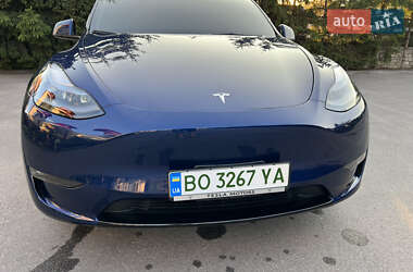 Внедорожник / Кроссовер Tesla Model Y 2024 в 