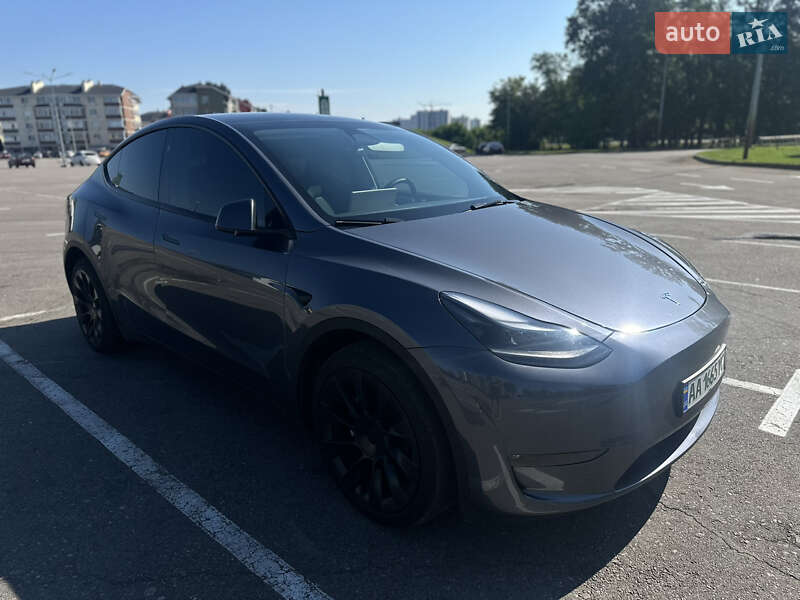 Внедорожник / Кроссовер Tesla Model Y 2023 в Киеве
