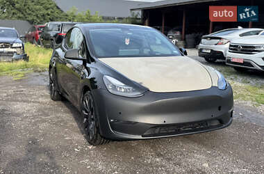 Внедорожник / Кроссовер Tesla Model Y 2022 в 