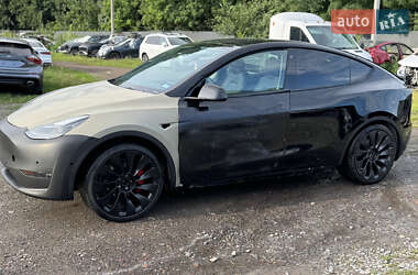 Внедорожник / Кроссовер Tesla Model Y 2022 в 