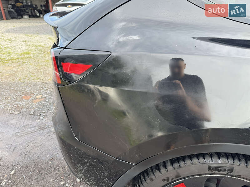 Внедорожник / Кроссовер Tesla Model Y 2022 в Ровно