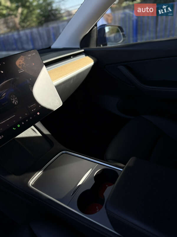 Позашляховик / Кросовер Tesla Model Y 2022 в Тернополі