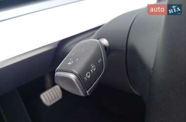 Внедорожник / Кроссовер Tesla Model Y 2020 в 
