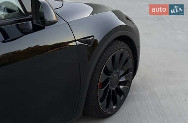 Внедорожник / Кроссовер Tesla Model Y 2022 в 
