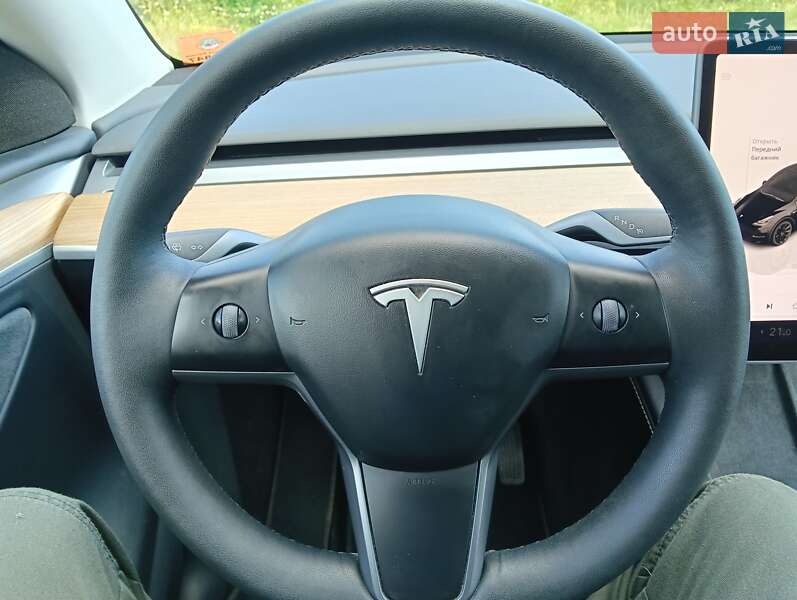 Внедорожник / Кроссовер Tesla Model Y 2023 в Сквире