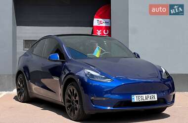 Позашляховик / Кросовер Tesla Model Y 2024 в 