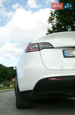 Внедорожник / Кроссовер Tesla Model Y 2020 в 