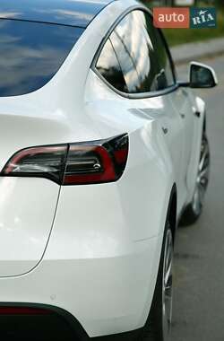 Внедорожник / Кроссовер Tesla Model Y 2020 в 