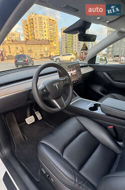 Внедорожник / Кроссовер Tesla Model Y 2022 в 
