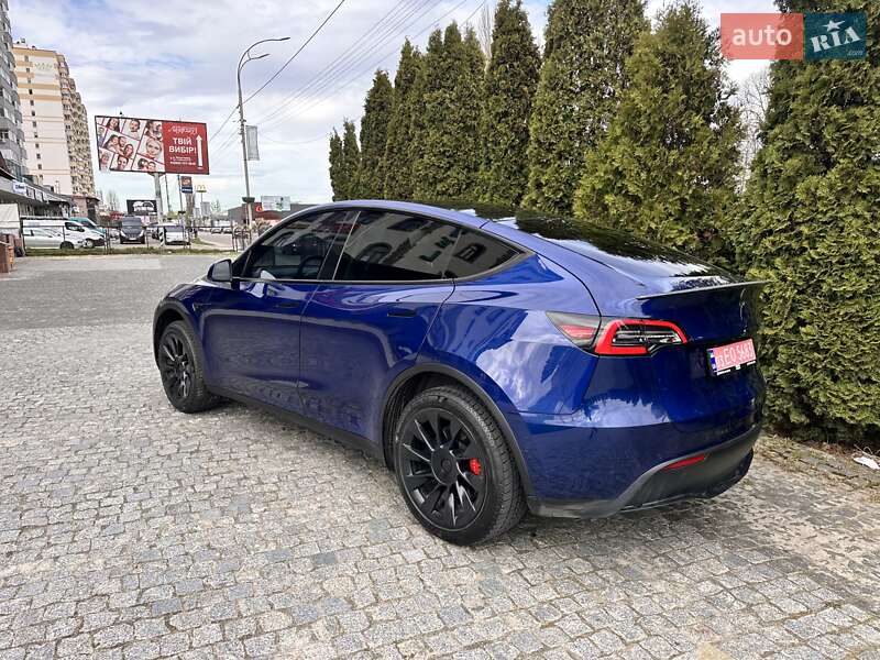 Позашляховик / Кросовер Tesla Model Y 2021 в Харкові
