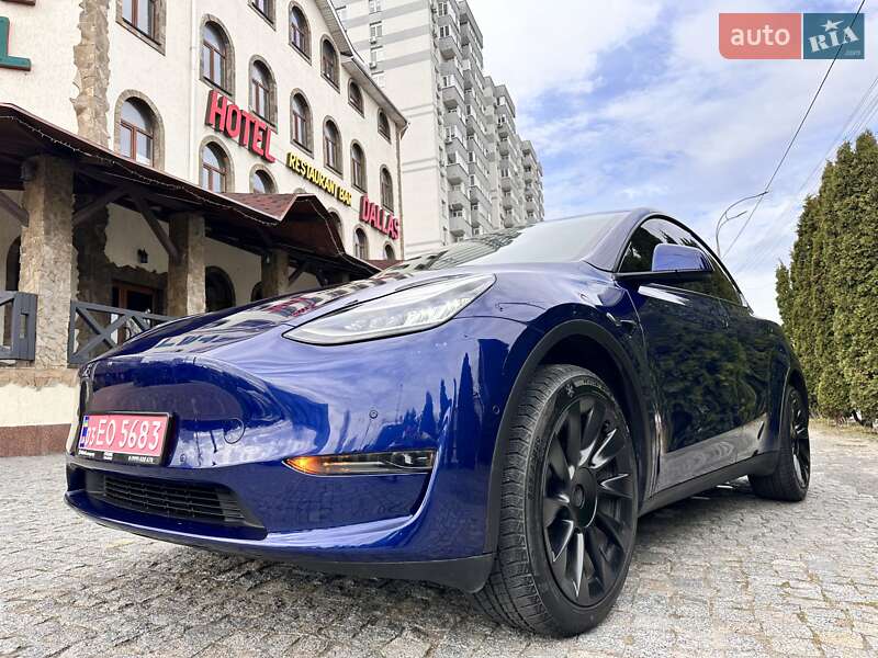 Позашляховик / Кросовер Tesla Model Y 2021 в Харкові