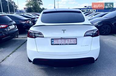 Внедорожник / Кроссовер Tesla Model Y 2023 в 