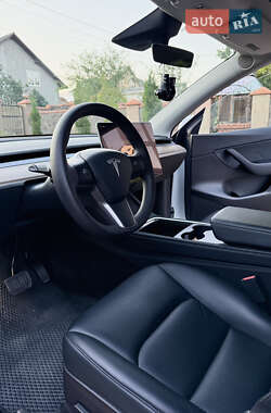 Внедорожник / Кроссовер Tesla Model Y 2022 в 