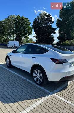 Внедорожник / Кроссовер Tesla Model Y 2022 в 