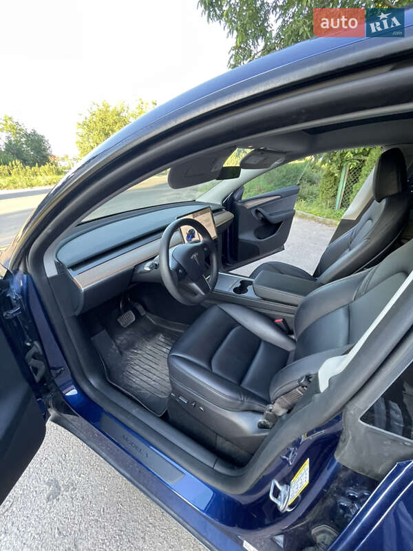 Внедорожник / Кроссовер Tesla Model Y 2023 в Львове