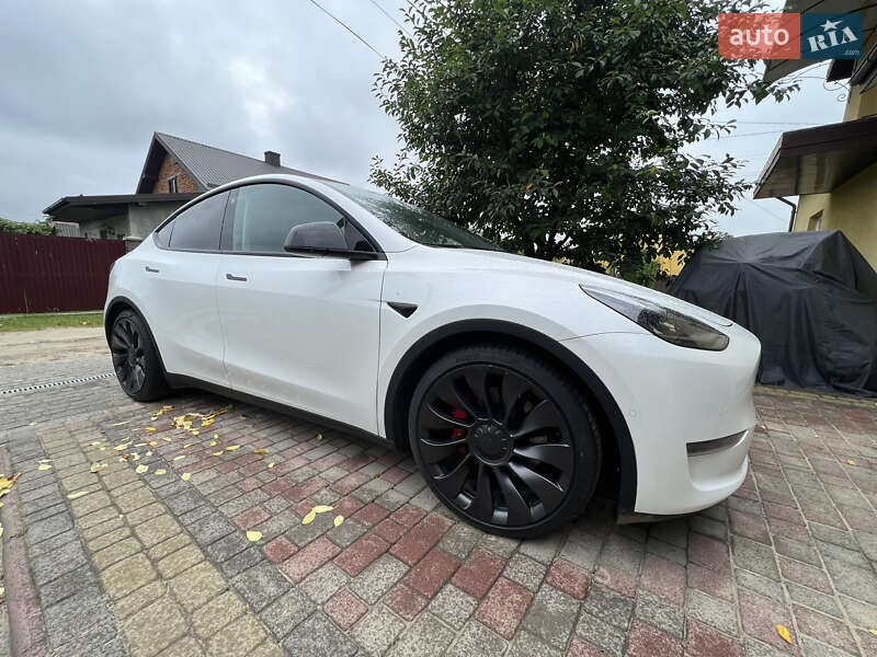 Внедорожник / Кроссовер Tesla Model Y 2021 в Львове