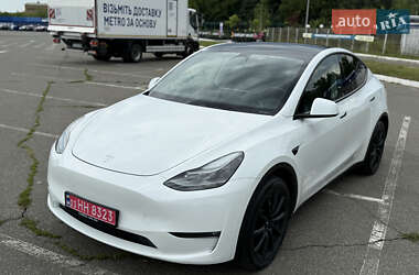 Внедорожник / Кроссовер Tesla Model Y 2024 в 
