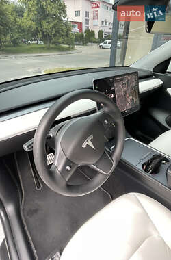 Внедорожник / Кроссовер Tesla Model Y 2021 в 