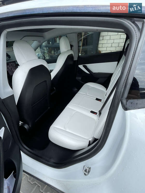 Позашляховик / Кросовер Tesla Model Y 2021 в Житомирі фото 7 Позашляховик / Кросовер Tesla Model Y 2021 в Житомирі