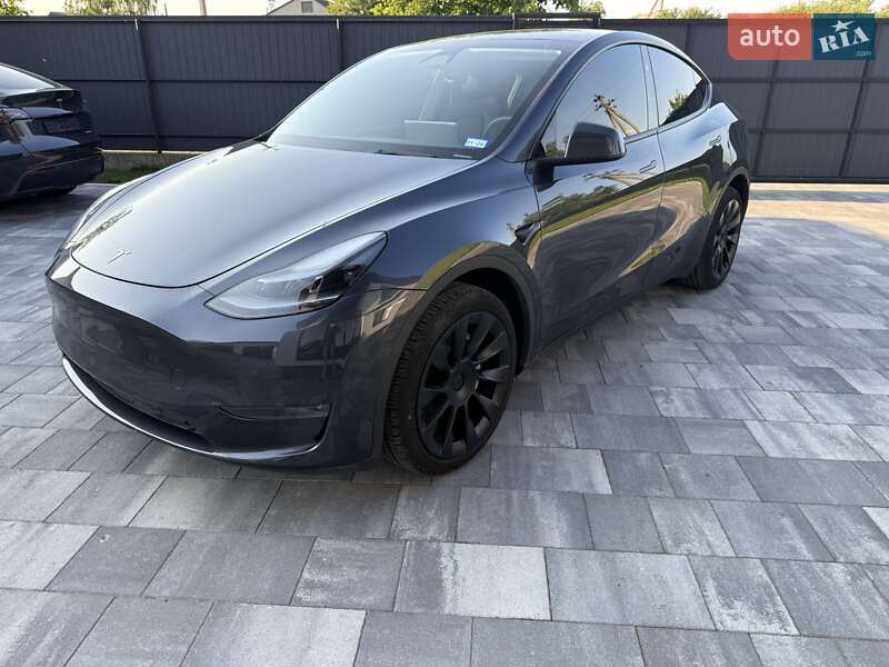 Внедорожник / Кроссовер Tesla Model Y 2024 в Староконстантинове