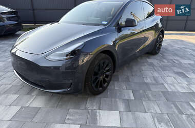 Внедорожник / Кроссовер Tesla Model Y 2024 в 