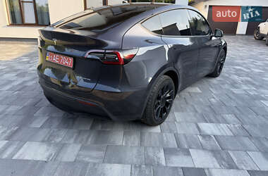 Внедорожник / Кроссовер Tesla Model Y 2024 в 
