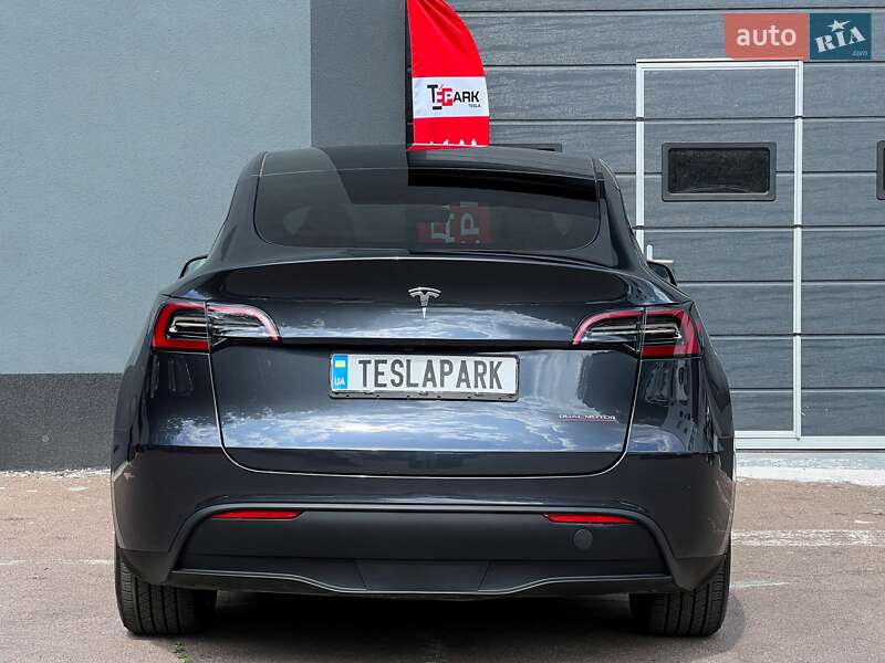 Позашляховик / Кросовер Tesla Model Y 2024 в Києві