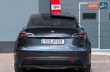 Внедорожник / Кроссовер Tesla Model Y 2024 в 
