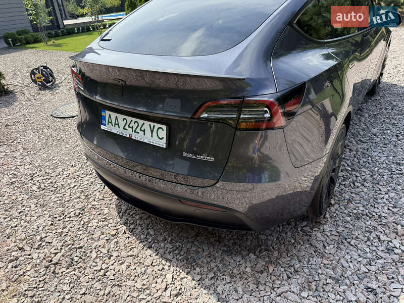 Позашляховик / Кросовер Tesla Model Y 2022 в Києві