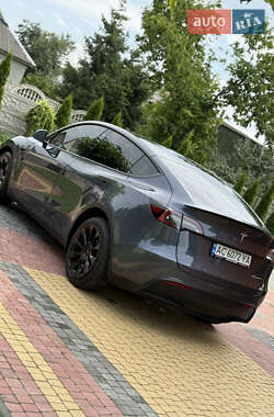 Внедорожник / Кроссовер Tesla Model Y 2022 в 