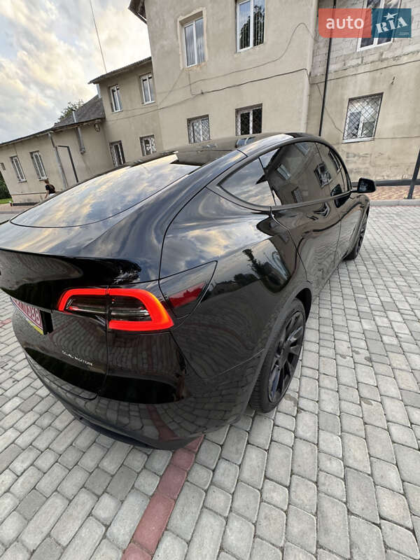 Внедорожник / Кроссовер Tesla Model Y 2021 в Ивано-Франково