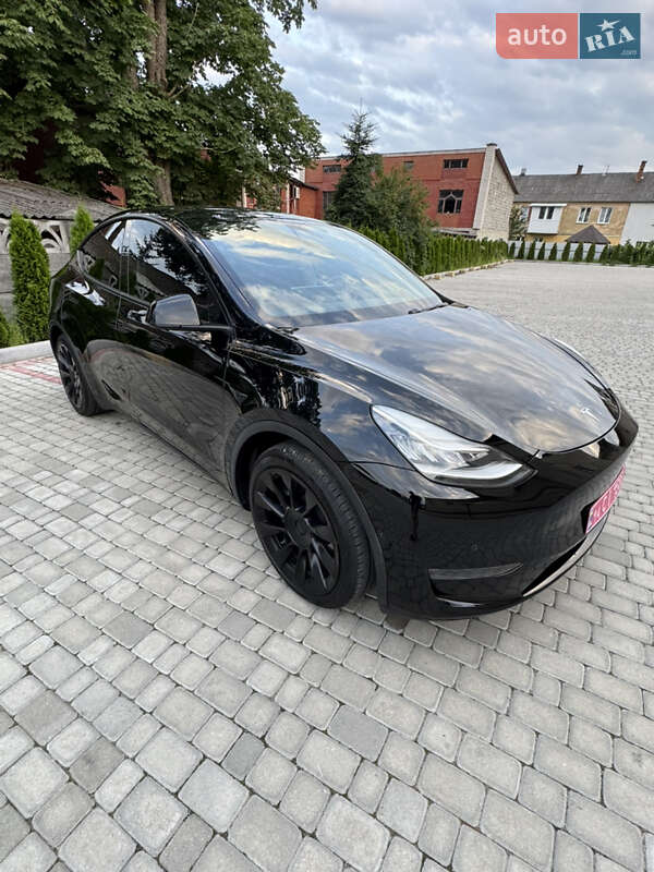 Внедорожник / Кроссовер Tesla Model Y 2021 в Ивано-Франково