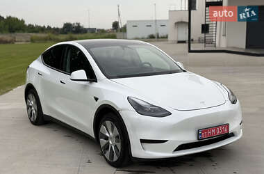 Внедорожник / Кроссовер Tesla Model Y 2023 в 
