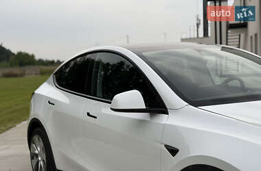 Внедорожник / Кроссовер Tesla Model Y 2023 в 