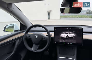 Внедорожник / Кроссовер Tesla Model Y 2023 в 