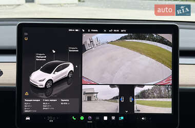 Внедорожник / Кроссовер Tesla Model Y 2023 в 