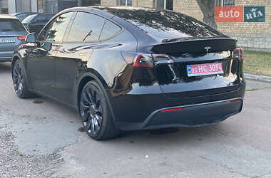 Внедорожник / Кроссовер Tesla Model Y 2022 в 