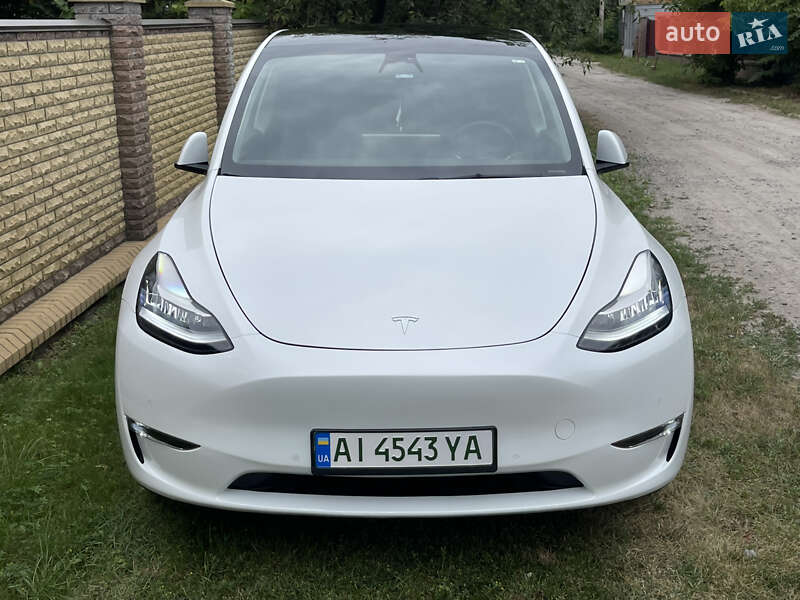 Внедорожник / Кроссовер Tesla Model Y 2021 в Киеве