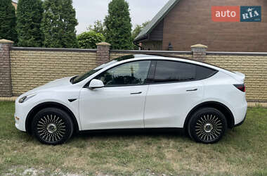 Внедорожник / Кроссовер Tesla Model Y 2021 в 