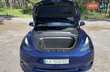 Внедорожник / Кроссовер Tesla Model Y 2024 в 