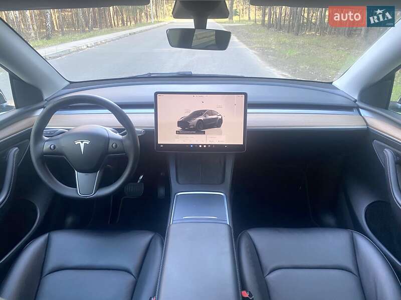 Внедорожник / Кроссовер Tesla Model Y 2023 в Киеве